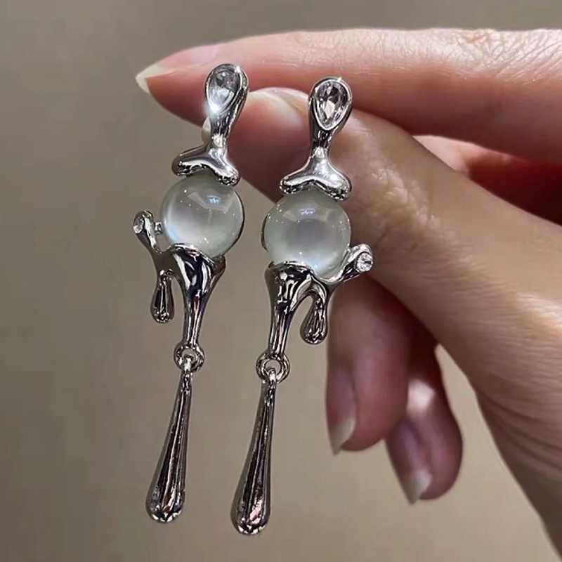 Anting Bentuk Waterdrop Bahan Metal Gaya Harajuku