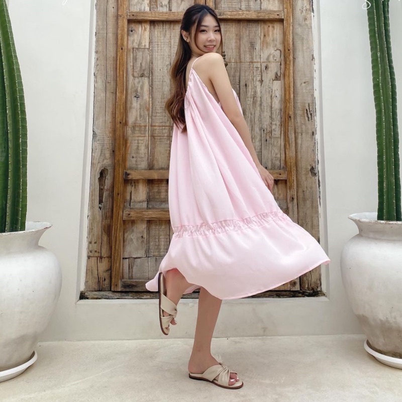 SO YEON KOREAN INSPIRED DRESS WITH MINI FRILLS OR FISH TAIL DETAILS - DRESS BUMIL FRIENDLY - BAJU HAMIL - DRESS SANTAI SEXY - MAXI DRESS BEACHCLUB - DRESS PANTAI - HADIAH / KADO ULTAH CEWEK