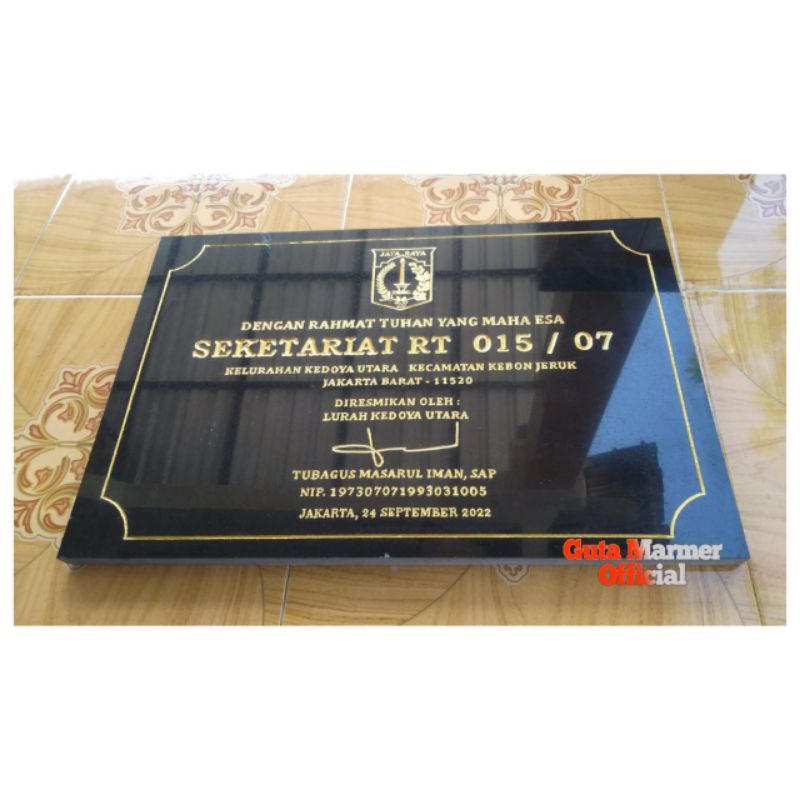 Prasasti Batu Granit Hitam Ukuran 40x60