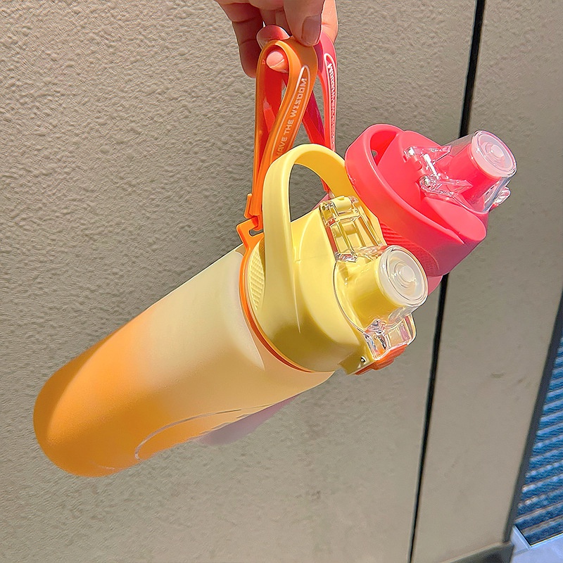 Botol air jerami olahraga kapasitas besar buram luar ruangan warna gradien cangkir ruang portabel