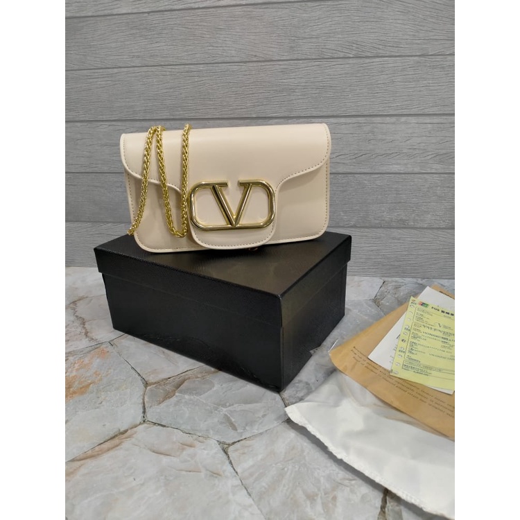 VA Garavani SuperVee Crosbody Bag