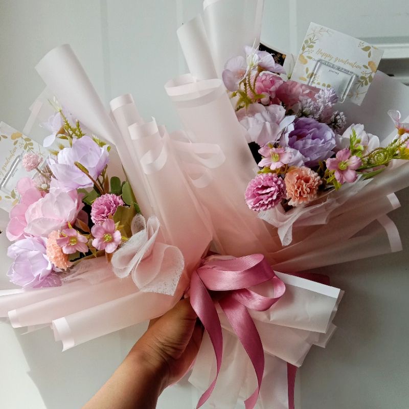 BUKET BUNGA PEONY ARTIFICIAL/BUKET BUNGA MIX ARTIFICIAL/BUKETWISUDA ULANG TAHUN BUKET ANNIVERSARY