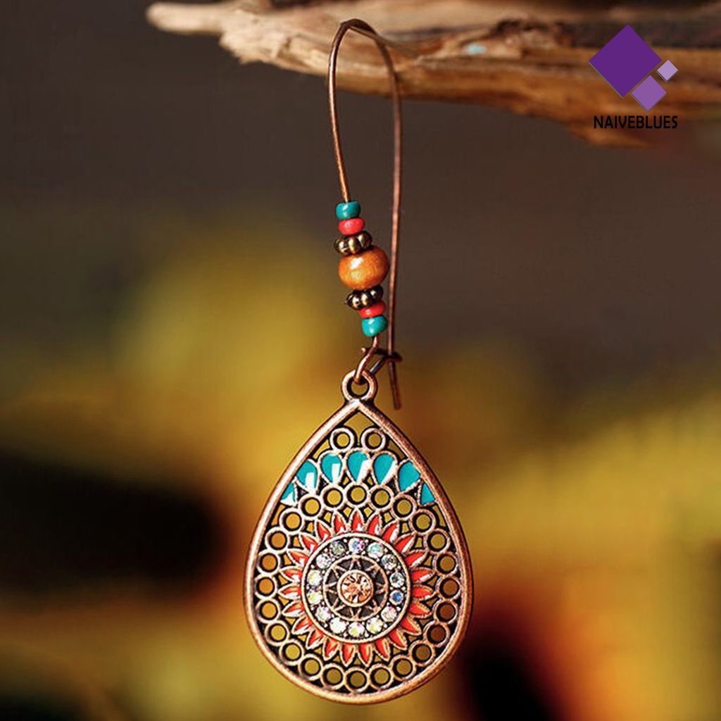 1 Pasang Anting Juntai Bentuk Bunga Hollow Out Gaya Vintage Bohemia Untuk Wanita