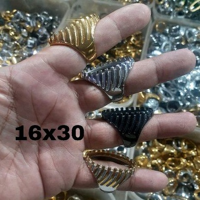 Cincin Ring Titanium Hitam