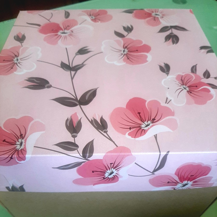 

(5 pcs) dus hampers kue pudding kardus edisi pink flower box kemasan roti kotak packaging ukuran 25x25x16 cm