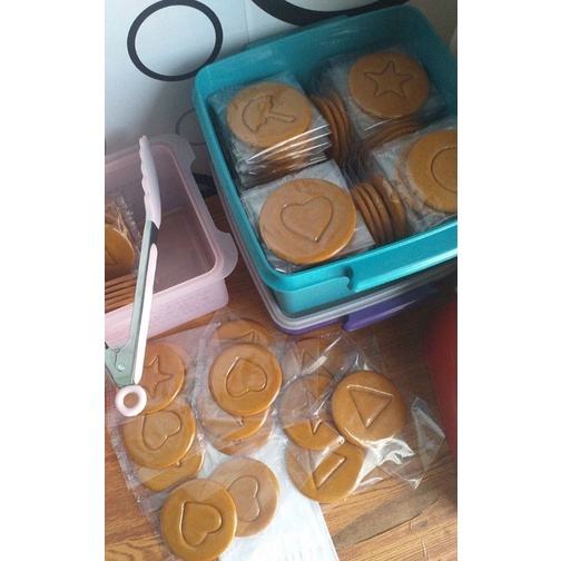 

dalgona candy isi 20 pcs