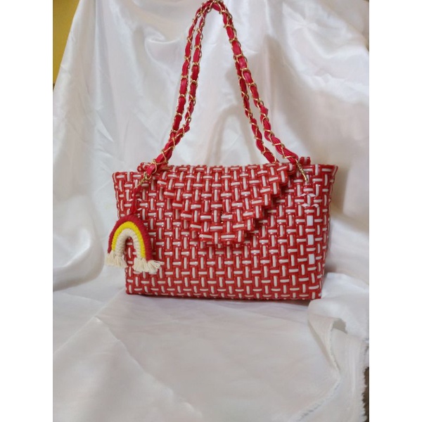 tas anyaman tali jali