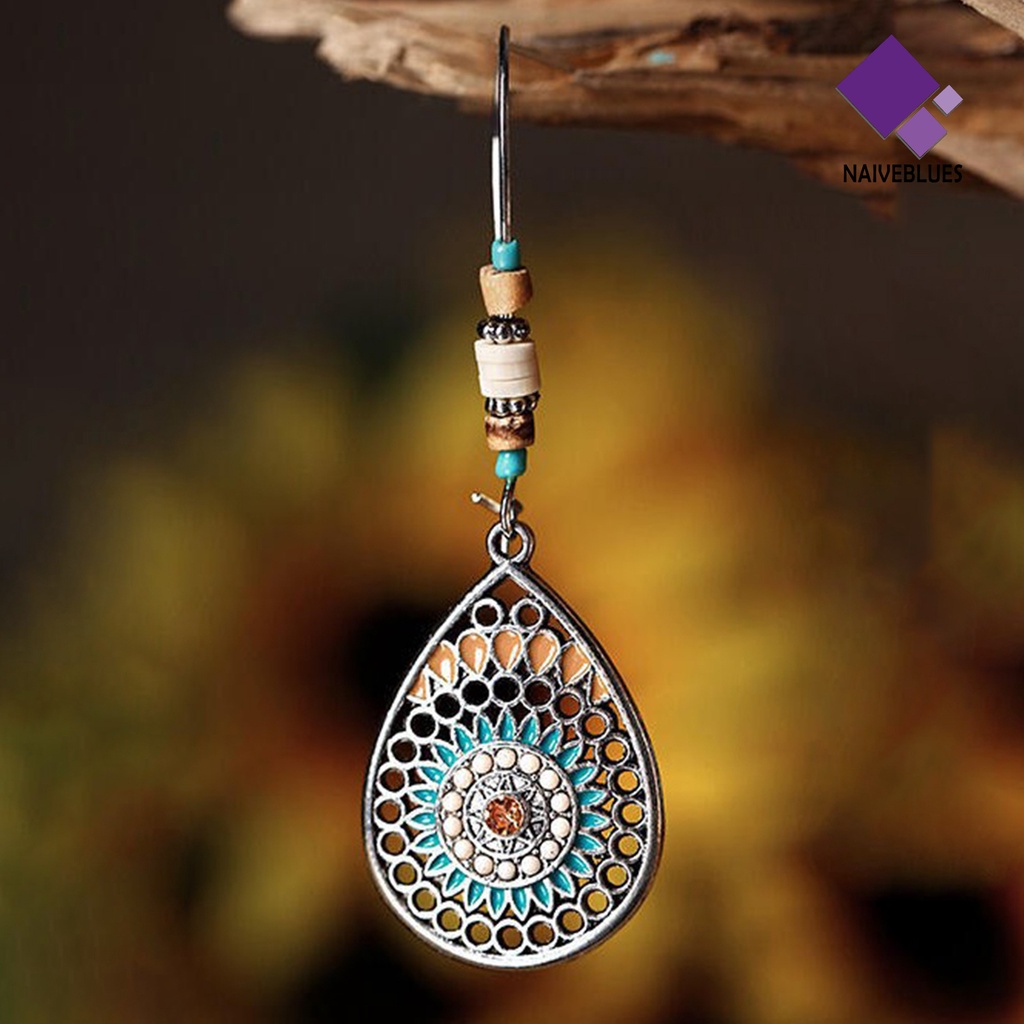 1 Pasang Anting Juntai Bentuk Bunga Hollow Out Gaya Vintage Bohemia Untuk Wanita