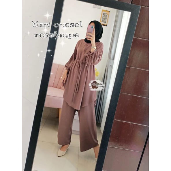 Yuri oneset ori by ⛔️ATHATA⛔️