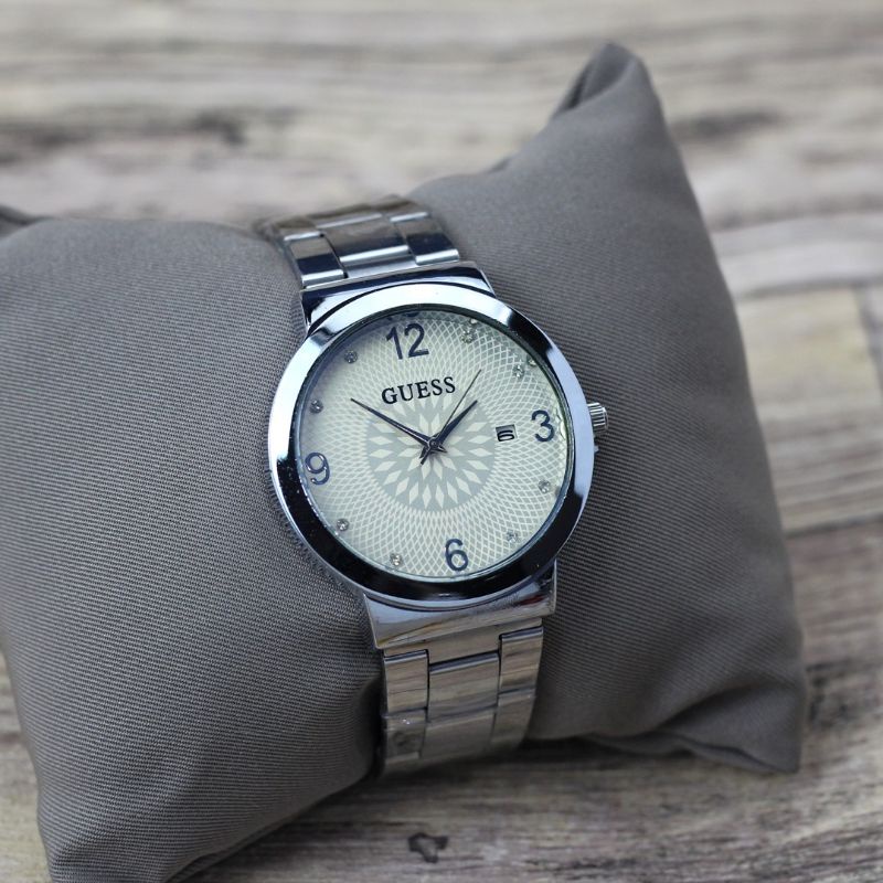 jam tangan pria Guess rantai tanggal aktif GNM