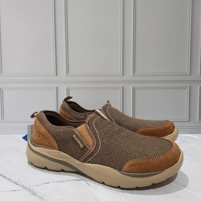 SEPATU SKECHERS CORVEN HORST - KHAKI / SKECHERS PRIA