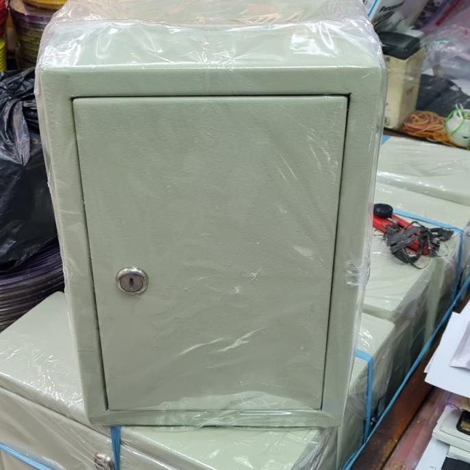 Box Panel Listrik 20 X 30/ Box Panel Indoor 20x30