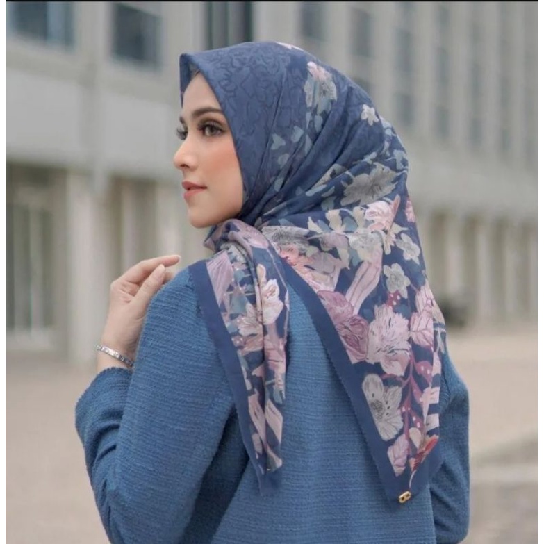 Preloved Daisy Blue Buttonscarves