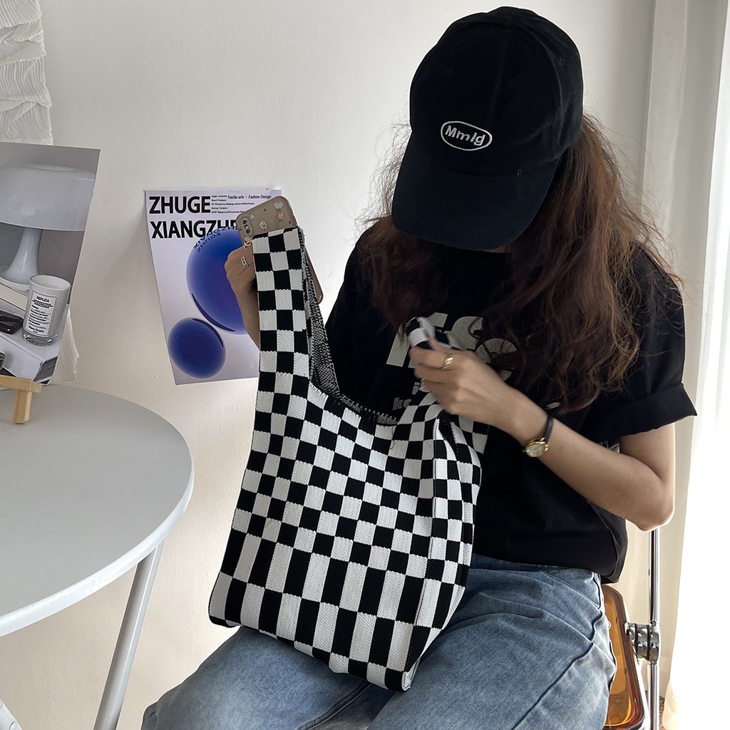 Gobra ♕ TW010 Tas Bene Korean Knitted Checkered Tote Bag Tas Rajut Kotak Catur Totebag Buffollow Vacay Viral Bangkok Import