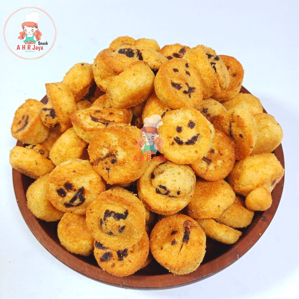 

Bolu Manalagi 1 kg / Bolu Kering Smile Bagelen Enak Kiloan Murah / Bolu Mini Smile