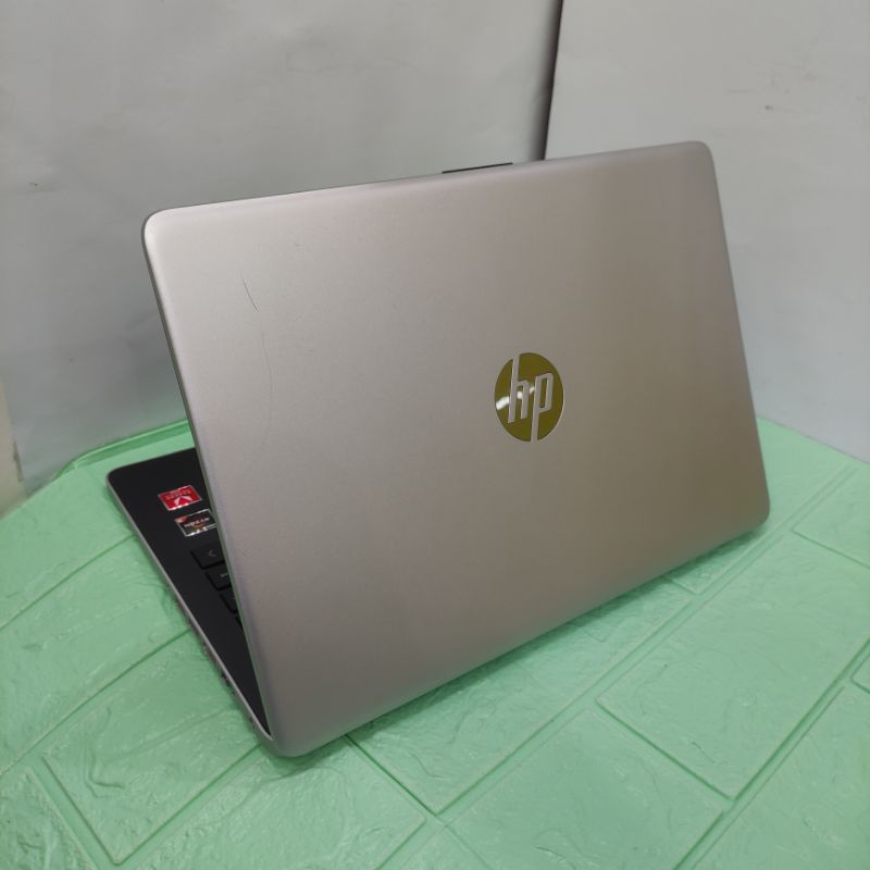 Laptop 2nd HP 14-dk0028wm AMD Ryzen 3 3200U 8GB SSD 128 GB HDD 1TB