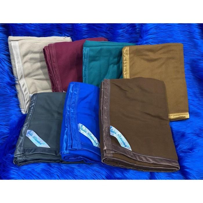 Blanket Selimut Polos Yatis Bahan Flanel Hotel/ Klinik/ Rumah Sakit 160X200Cm