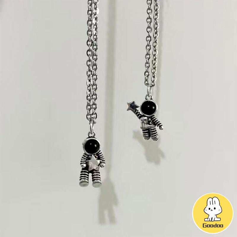 Kalung Couple Pasangan Liontin Astronot Hip Hop Pria Wanita Keren Necklace Choker -Doo