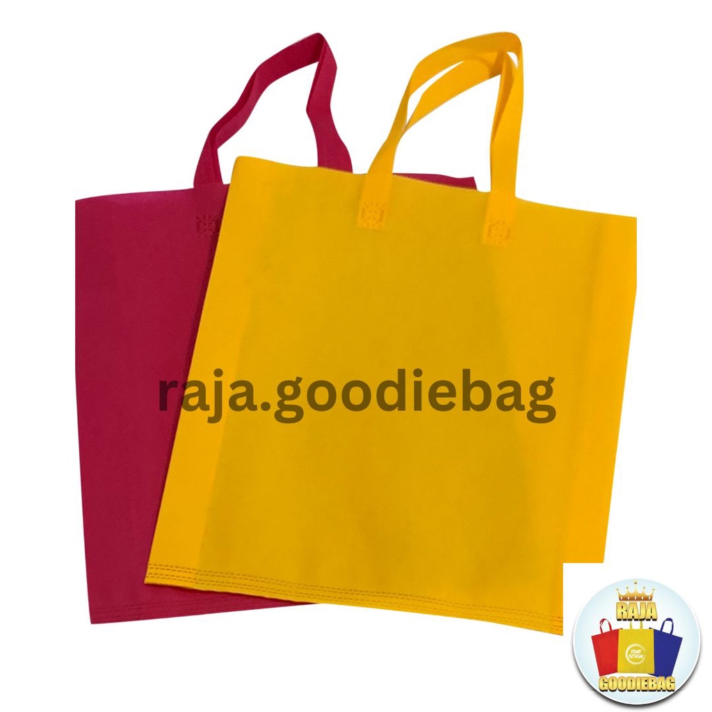 

Tas Spunbond souvenir 30x40x16 tebal