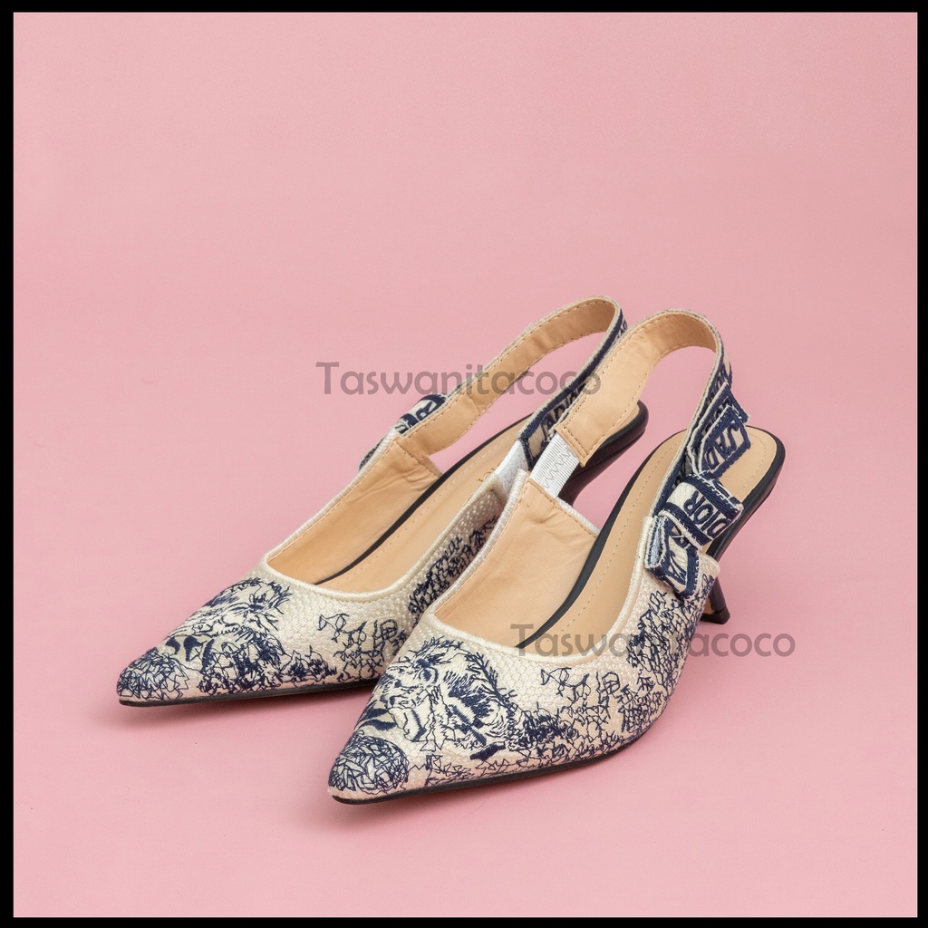 Sepatu Sendal / D 113 HEELS / Sandal Wanita Heels Import Tali Belakang / D-113 Pesta Kondangan Bermotif Korea Style Kualitas Premium Kekinian dan Murah D113 Heels / by Tas Wanita Coco