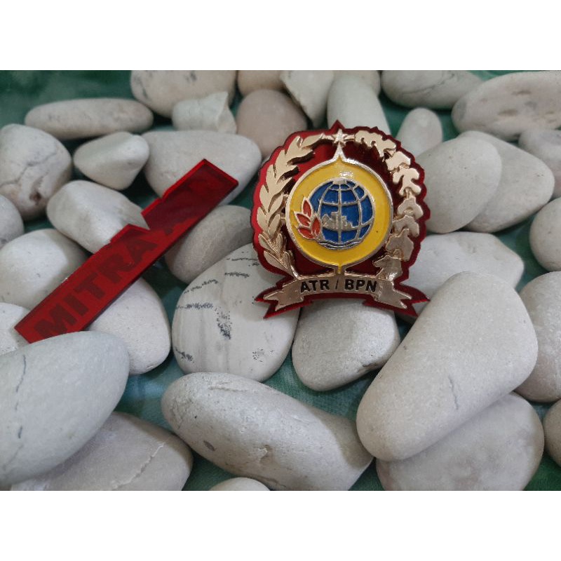 Pin BPN Warna Kuning