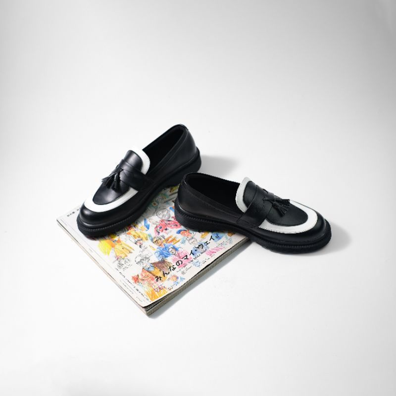 Sepatu Slip on pria &quot;RAFFI MEN&quot; Sepatu slip on pria original/sepatu slip on pria casual/Sepatu dockmart/sepatu slip on pria hitam/sepatu pria/sepatu pria keren/sepatu pria slip on formal/sepatu pria slip on loafers/