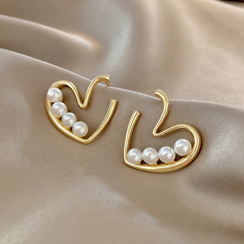 Anting Stud Mutiara Imitasi Bentuk Hati Geometris Gaya Vintage Untuk Wanita