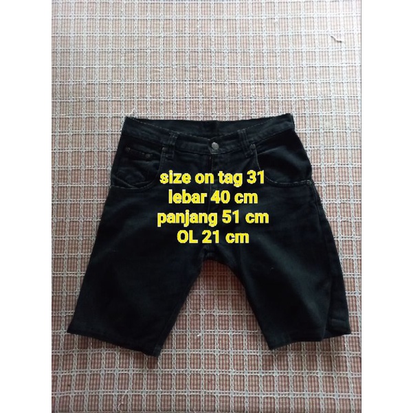 Celana Pendek Jeans Denim Hitam Punieher second preloved