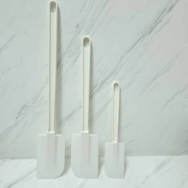 Bakest white rubber butter cream spatula plastic handle