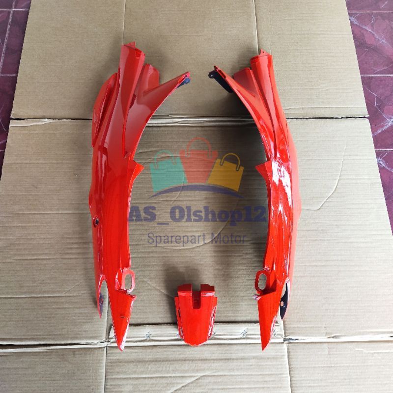 Body samping Shogun 125 r warna merah