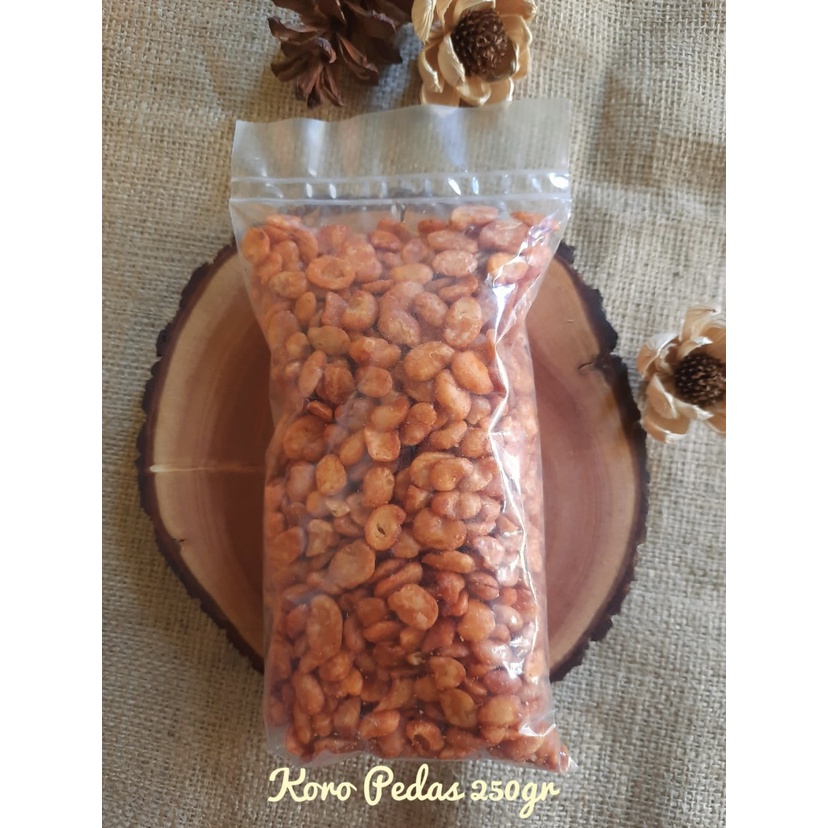 

SNACK RINGAN MURAH - KACANG KORO PEDAS/BALADO JAIPONG 250 GRAM