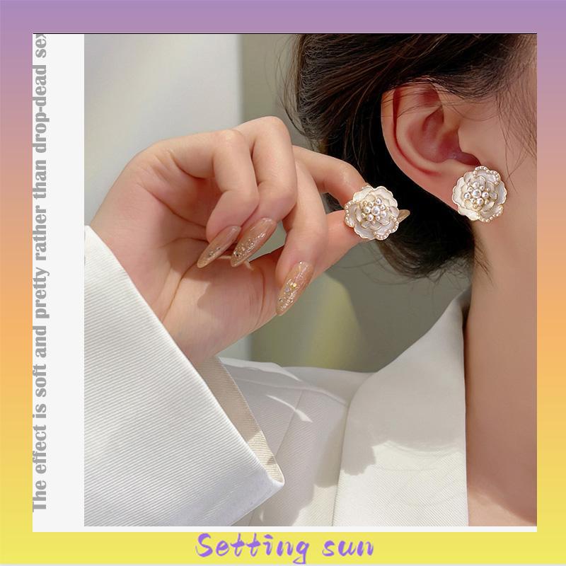 925 anting-anting mutiara Camellia Retro anting-anting bunga berlian TN