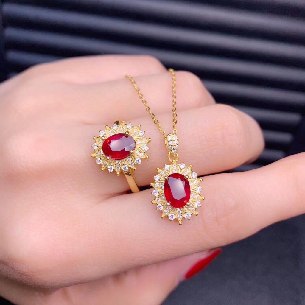 Goldkingdom Perhiasan Fashion Emas Asli Kadar 375 Bangkok Aksesoris Ready Stock Darah Burung Merpati Merah Cincin Liontin Set Wanita Api Berkilau Seiko Bertatahkan Adjustable Ring