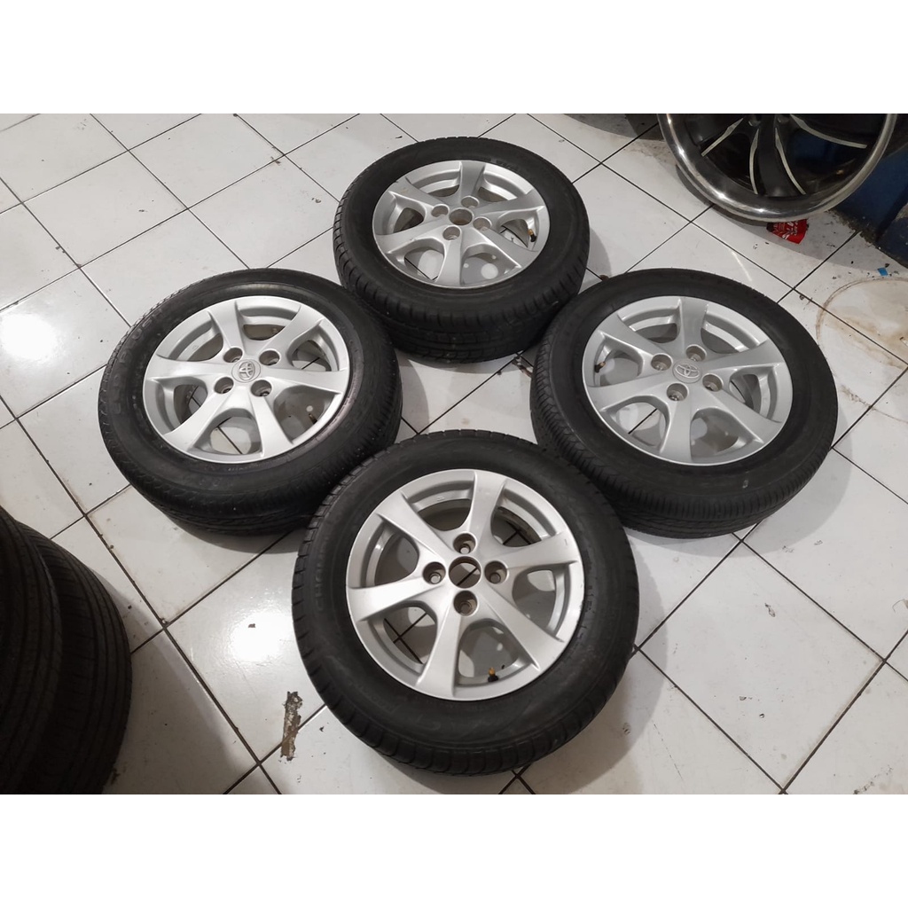 Velg Mobil Bekas Ring 14 Oem Agya Pcd 4x100 Plus Ban