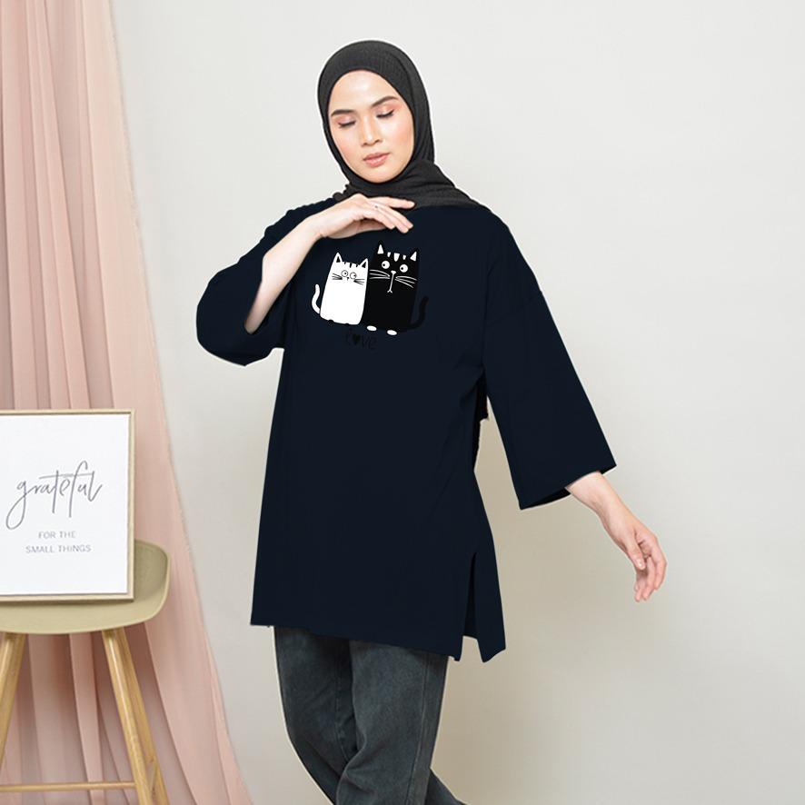 KAOS OVERSIZE TOP HIJAB WANITA BASIC MEOW LOVE / OVERSIZE SLIT BLOUSE