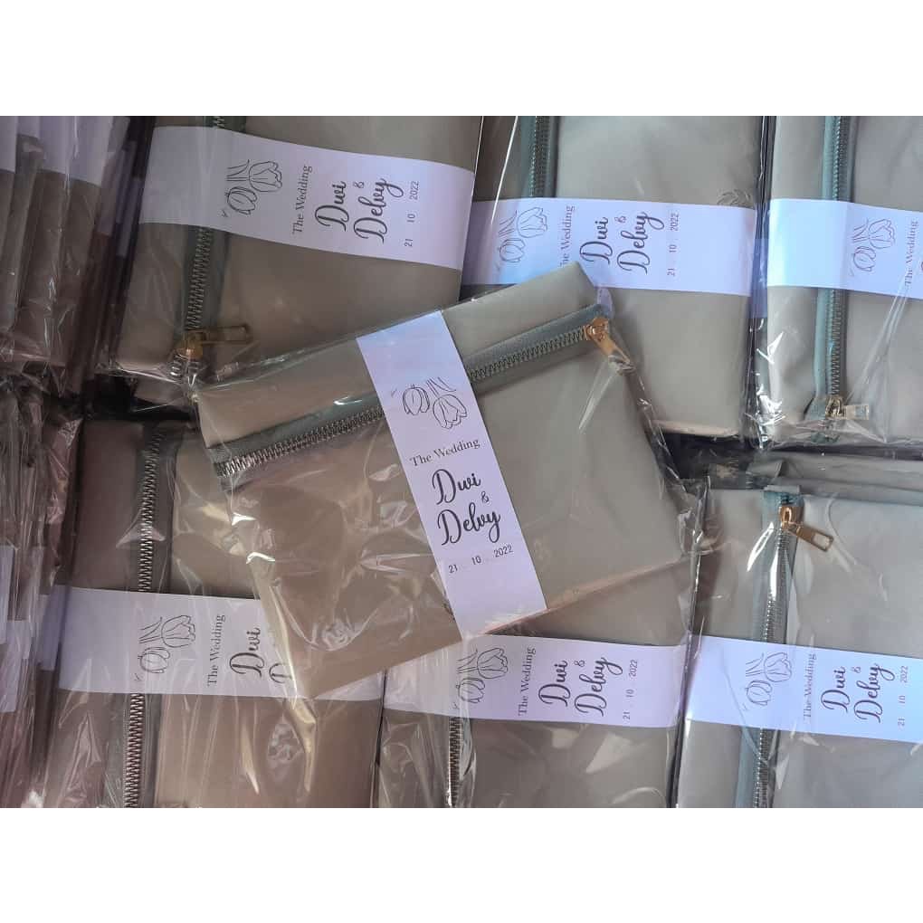 Souvenir Pouch Miniso Emboss Murah - Souvenir Digi Clutch Miniso - Souvenir Pouch Pernikahan