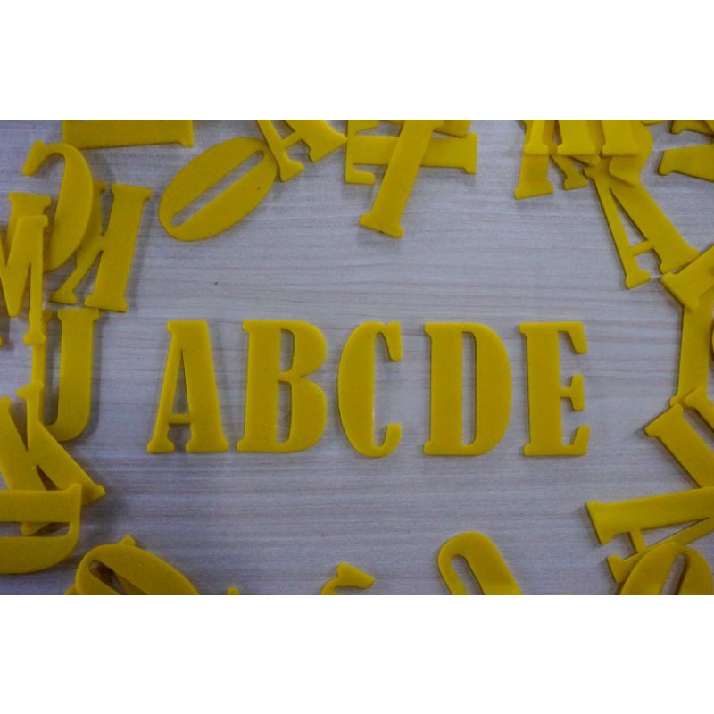 Huruf akrilik 5cm warna kuning