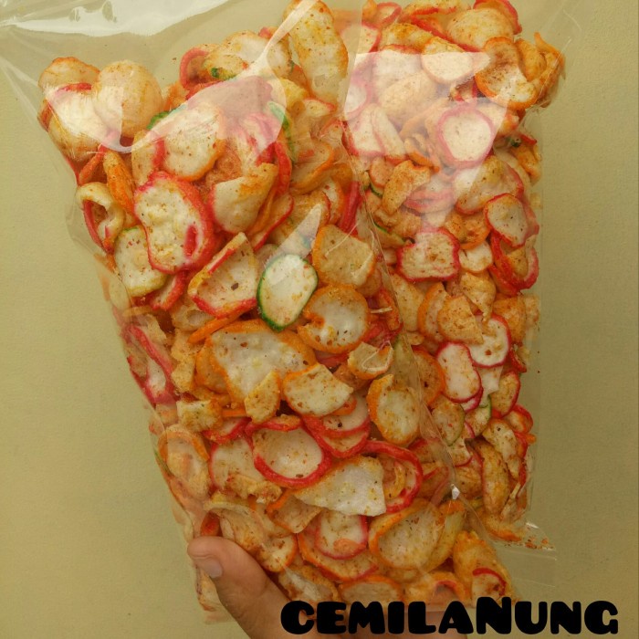 

NEW snack kiloan kerupuk seblak pedas nagih 250 gram free bubble warp