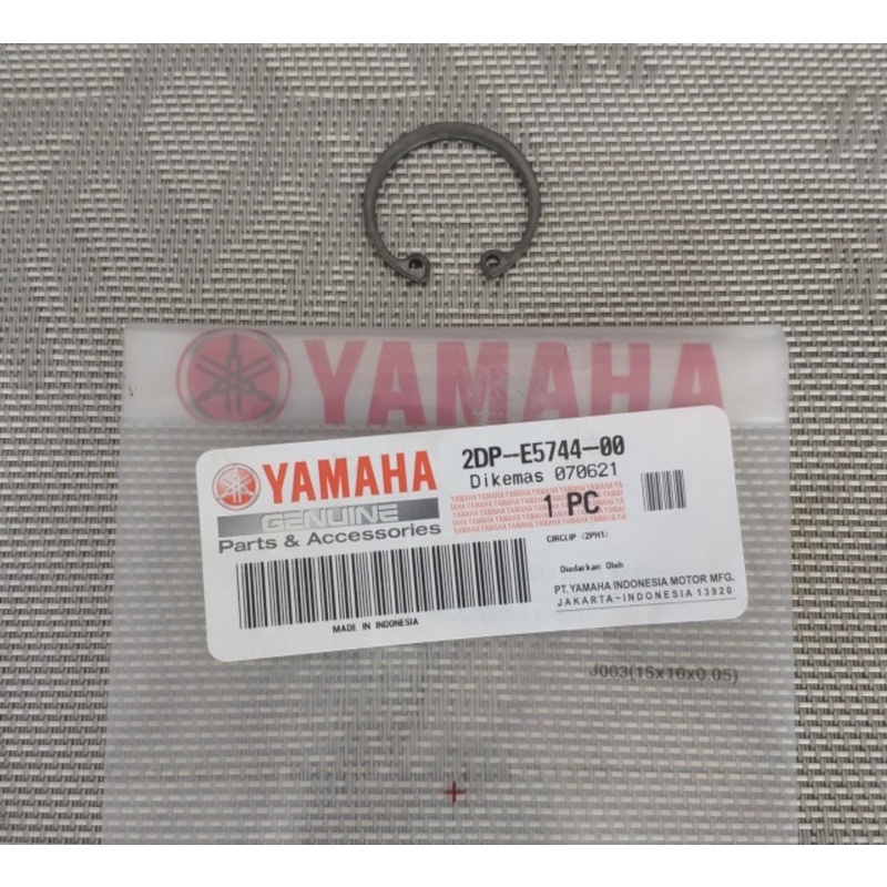 CIRCLIP SNAP RING KLIP BEARING PULY SECONDARY CVT MIO M3 S Z LEXI NMAX AEROX 155 YGP 2DP-E5744-00