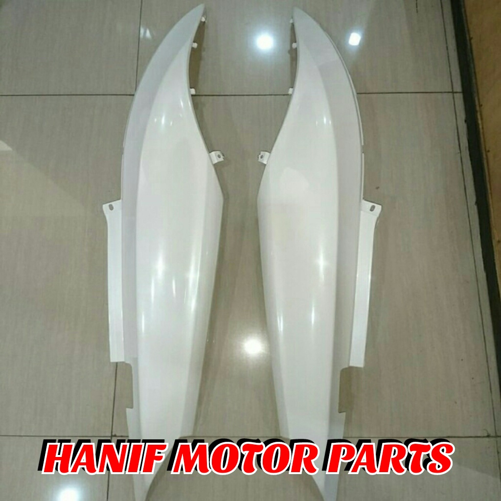 Cover body belakang yamaha mio GT warna putih / body belakang mio GT warna Putih