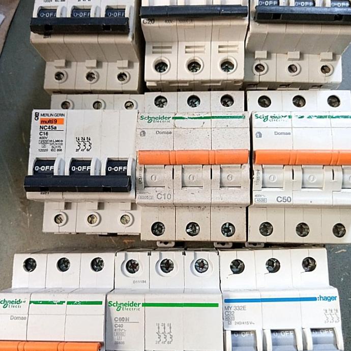 MCB 3 Phase Merk Merlin Schneider Hager 10A 16A 20A 25A 32A 40A 50A
