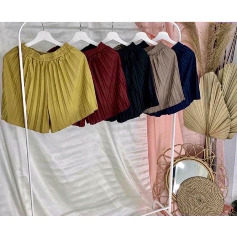 Hot pants  jumbo 45-100kg plisket rempel besar/celana pendek wanita