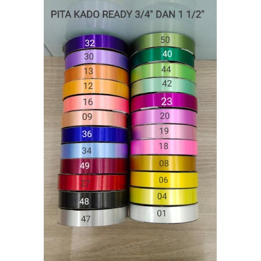 

Pita Kado 2cm / Pita Jepang 3/4" / Pita Kertas 18mm/ Pita Plastik PP POLOS