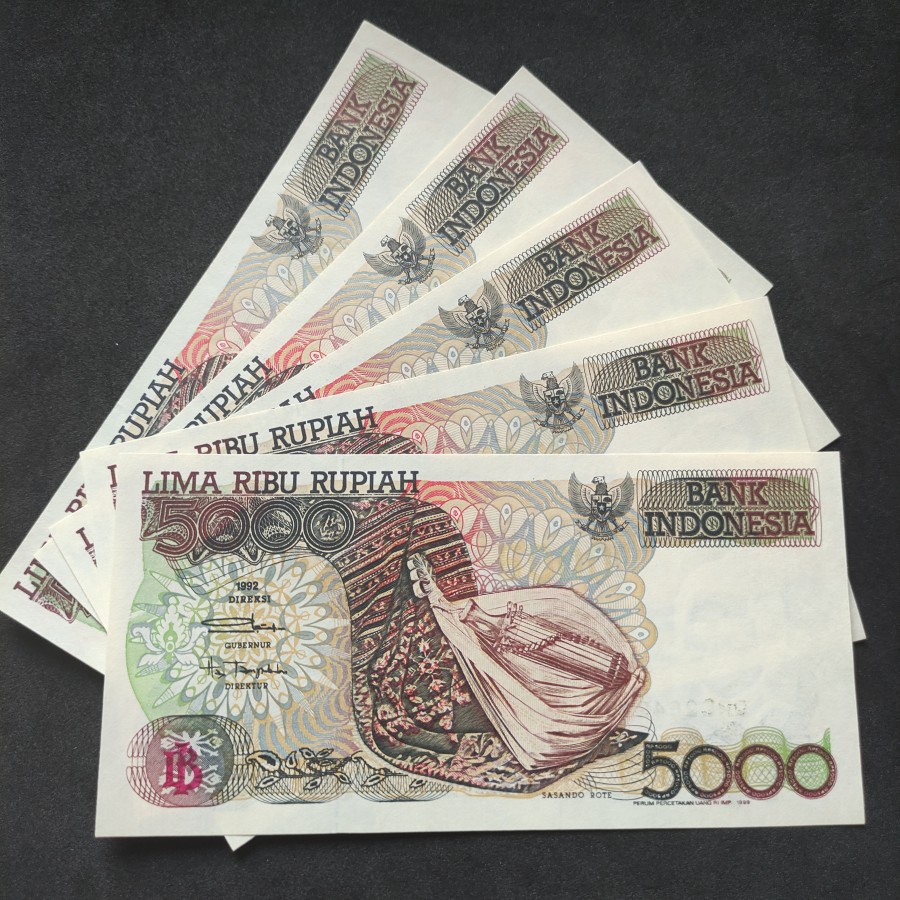 Uang Kuno 5000 Rupiah Sasando 1992 UNC