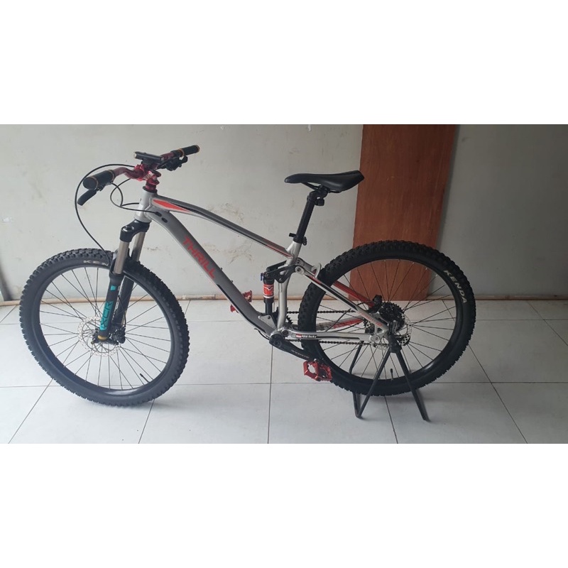 Thrill Fervent Elite, Size M