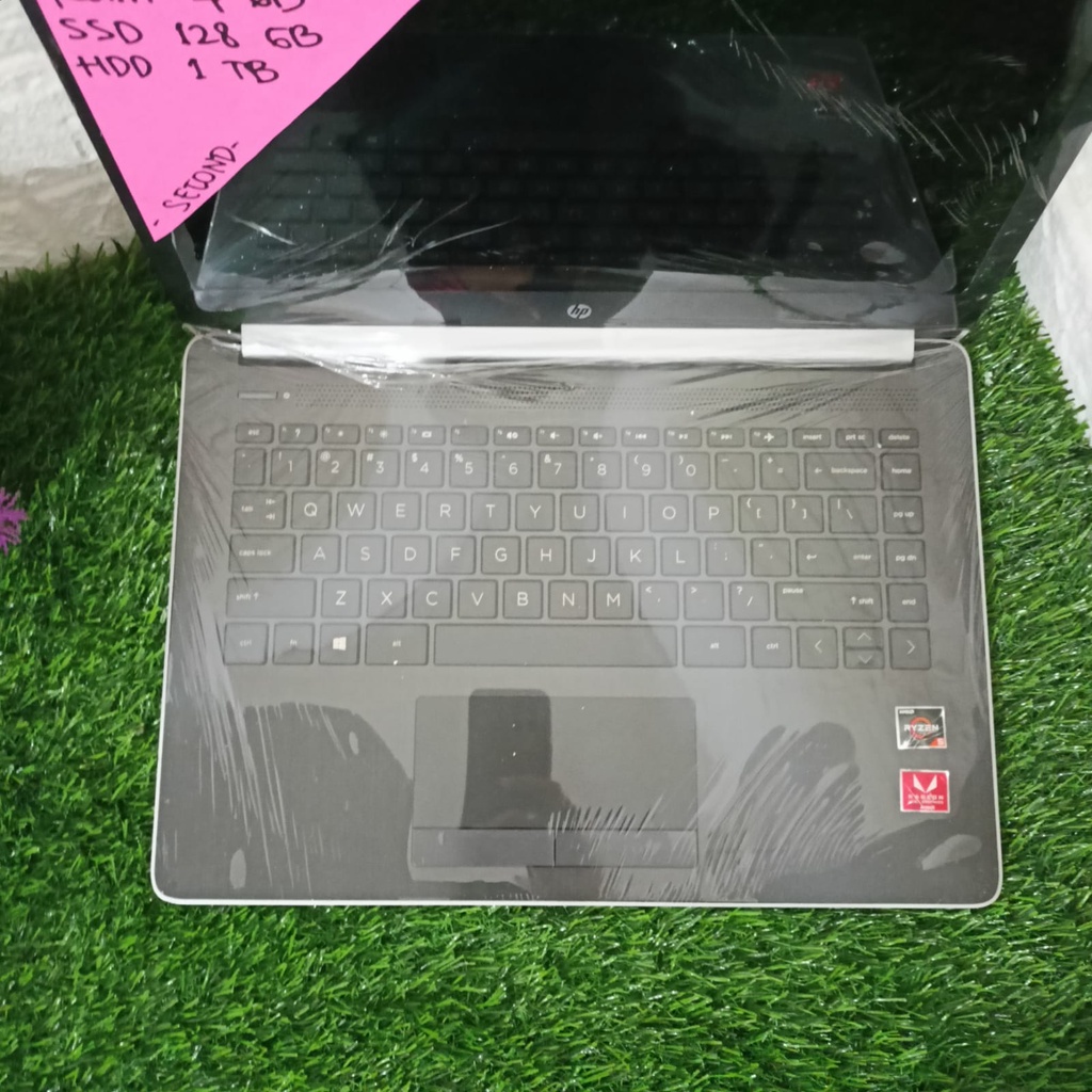 HP 14-CM0078AU REYZEN 5 2500 RAM 4GB SSD 128 GB HDD 1 TB 14 INCH