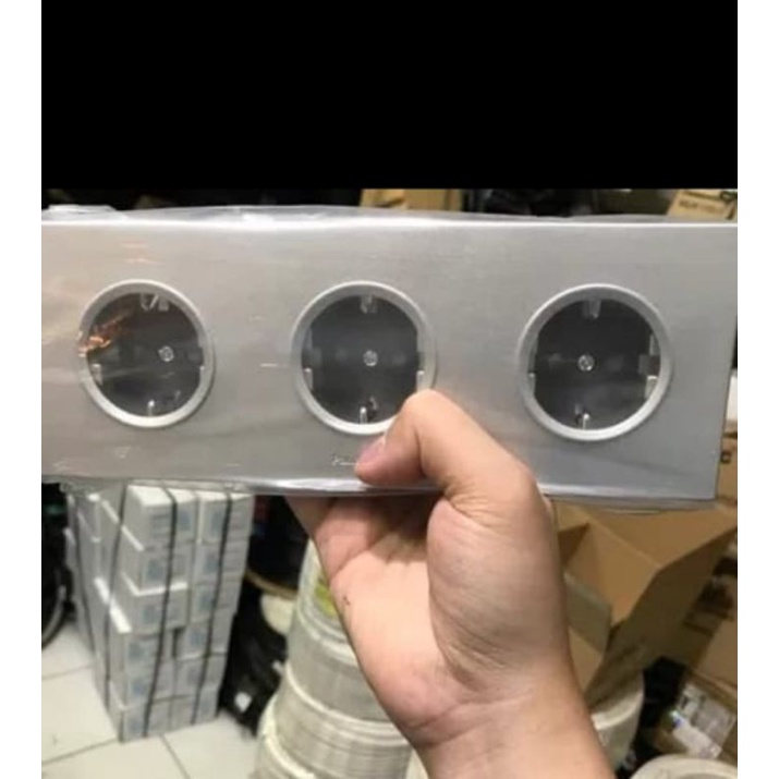 stopkontak stop kontak panasonic 3gang 3 gang inbow putih wide series stop kontak tripel triple