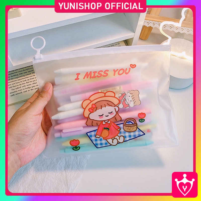 

Zipper Transparan Karakter Girl / Ziper Bag Bening / Tas Tempat Serbaguna Alat Tulis Kosmetik / TV-19
