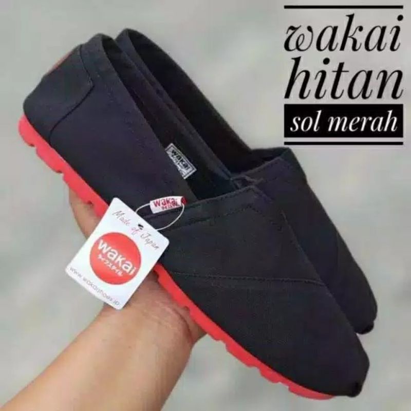 SEPATU SLIP ON PRIA WANITA WAKAI FULL HITAM SOLL MARON TERBARU