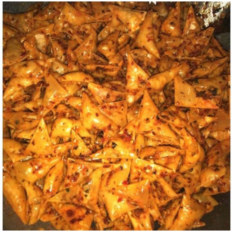 

kerupuk pangsit pedas
